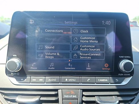 Certified 2025 Nissan Altima 2.5 SV FWD image 16