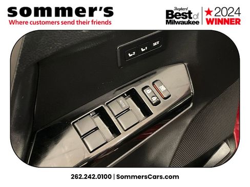 Used 2018 Toyota RAV4 Limited image 11