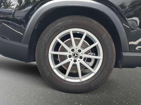 Used 2024 Mercedes-Benz GLE 350 4MATIC w/ Winter Package image 19
