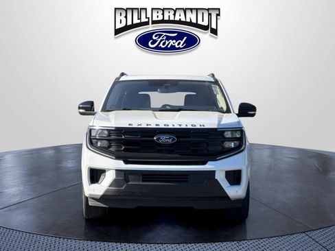 Used 2025 Ford Expedition Max Active AWD/4WD image 8