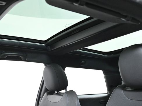 Used 2024 MINI Cooper SE image 28