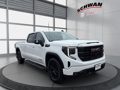 Used 2022 GMC Sierra 1500 Elevation w/ Elevation Premium Package image 2