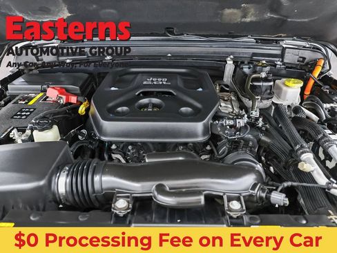 Used 2023 Jeep Wrangler Unlimited Rubicon 4xe w/ Steel Bumper Group AWD/4WD image 7