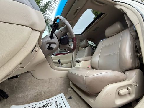 Used 2003 Lexus ES 330 FWD image 27