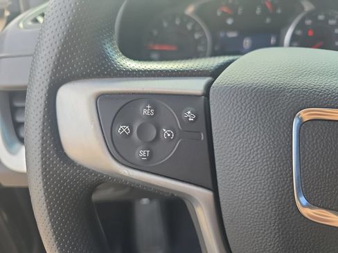 Used 2022 GMC Terrain SLE w/ Driver Convenience Package FWD image 18
