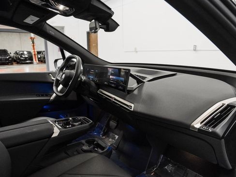 Used 2025 BMW iX xDrive50 image 19