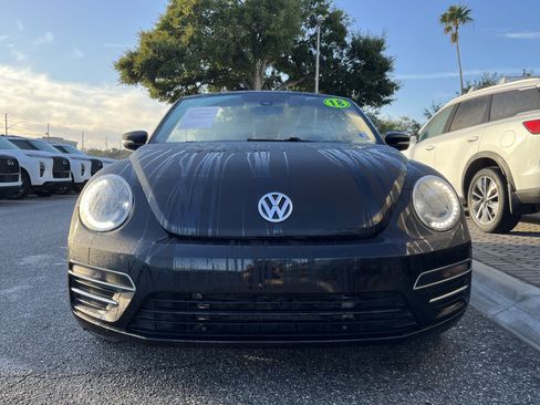 Used 2018 Volkswagen Beetle 2.0T Coast w/ Coast Lighting Package image 9