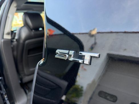 Used 2016 GMC Acadia SLT w/ Premium Edition image 54