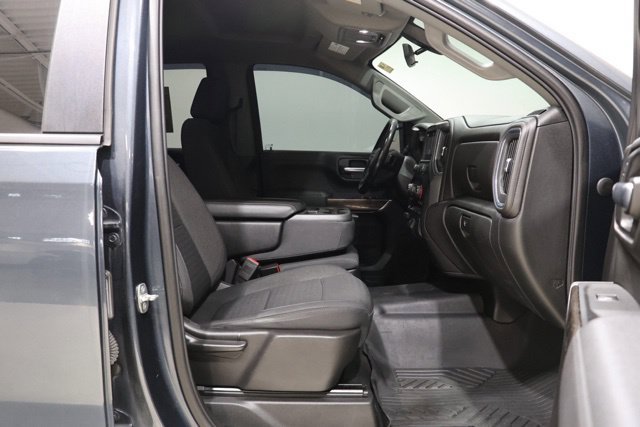 Used 2020 Chevrolet Silverado 1500 RST AWD/4WD image 32