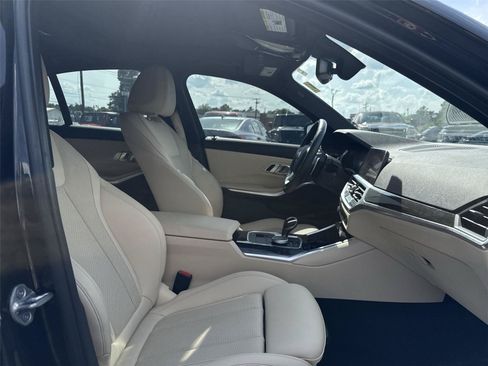 Used 2022 BMW 330i Sedan w/ Premium Package 2 RWD image 24