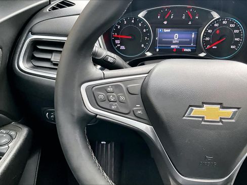 Used 2023 Chevrolet Equinox LT FWD image 24