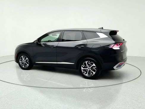 Certified 2023 Kia Sportage EX FWD image 3