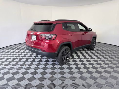 New 2026 Jeep Compass Latitude image 6
