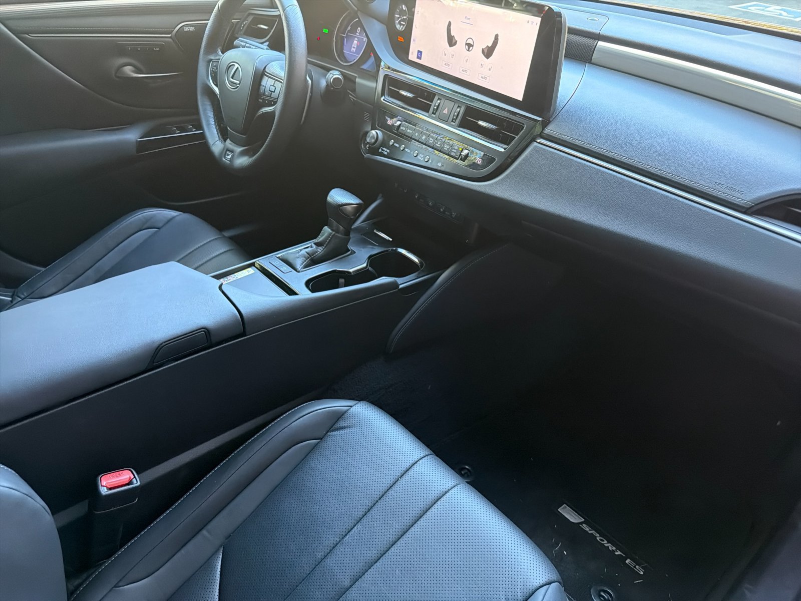 Used 2024 Lexus ES 300h F Sport w/ Accessory Package (Z2) FWD image 11