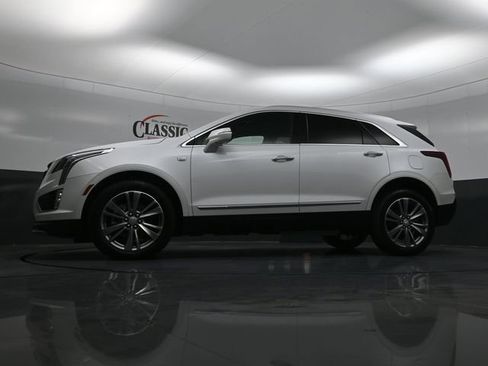 Used 2025 Cadillac XT5 Premium Luxury image 29