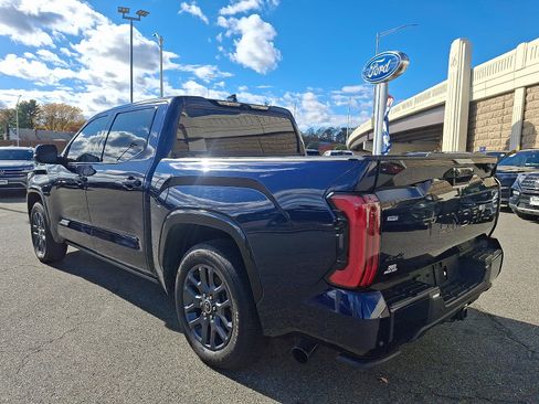 Used 2022 Toyota Tundra Platinum image 6
