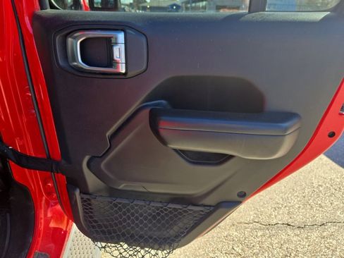 Used 2018 Jeep Wrangler Unlimited Sport S AWD/4WD image 23