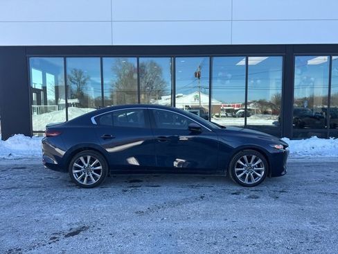 Used 2023 MAZDA MAZDA3 s image 2