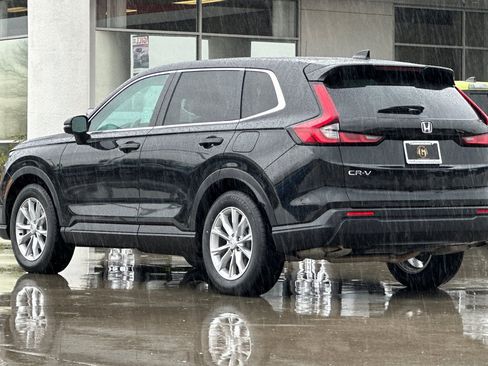 Used 2025 Honda CR-V EX-L image 4