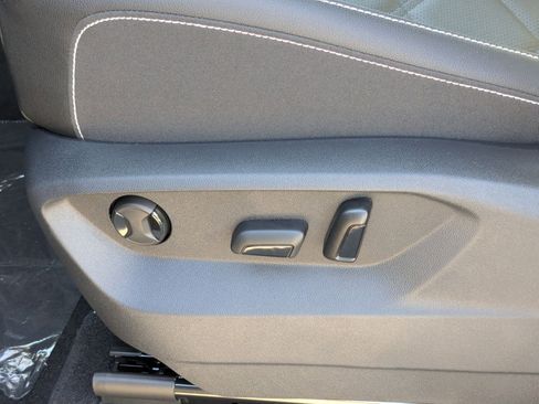 New 2026 Volkswagen Atlas SE image 15