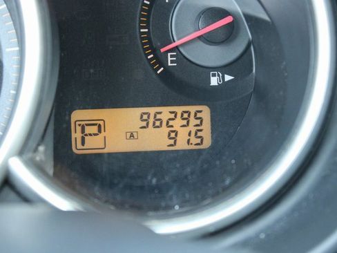 Used 2008 Nissan Versa 1.8 S w/ PWR Pkg image 25