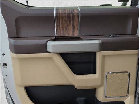 Used 2018 Ford F150 Lariat w/ Equipment Group 502A Luxury image 23