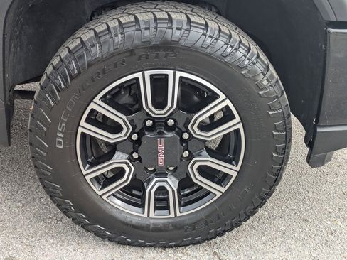 Used 2023 GMC Sierra 3500 AT4 w/ Gooseneck/5TH Wheel Package image 10