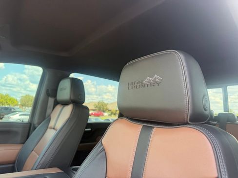Used 2022 Chevrolet Silverado 3500 High Country AWD/4WD image 33