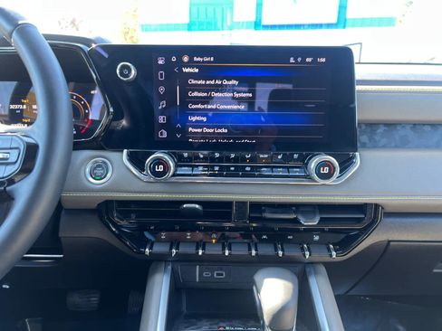 Certified 2024 Chevrolet Colorado ZR2 w/ ZR2 Convenience Package III image 23