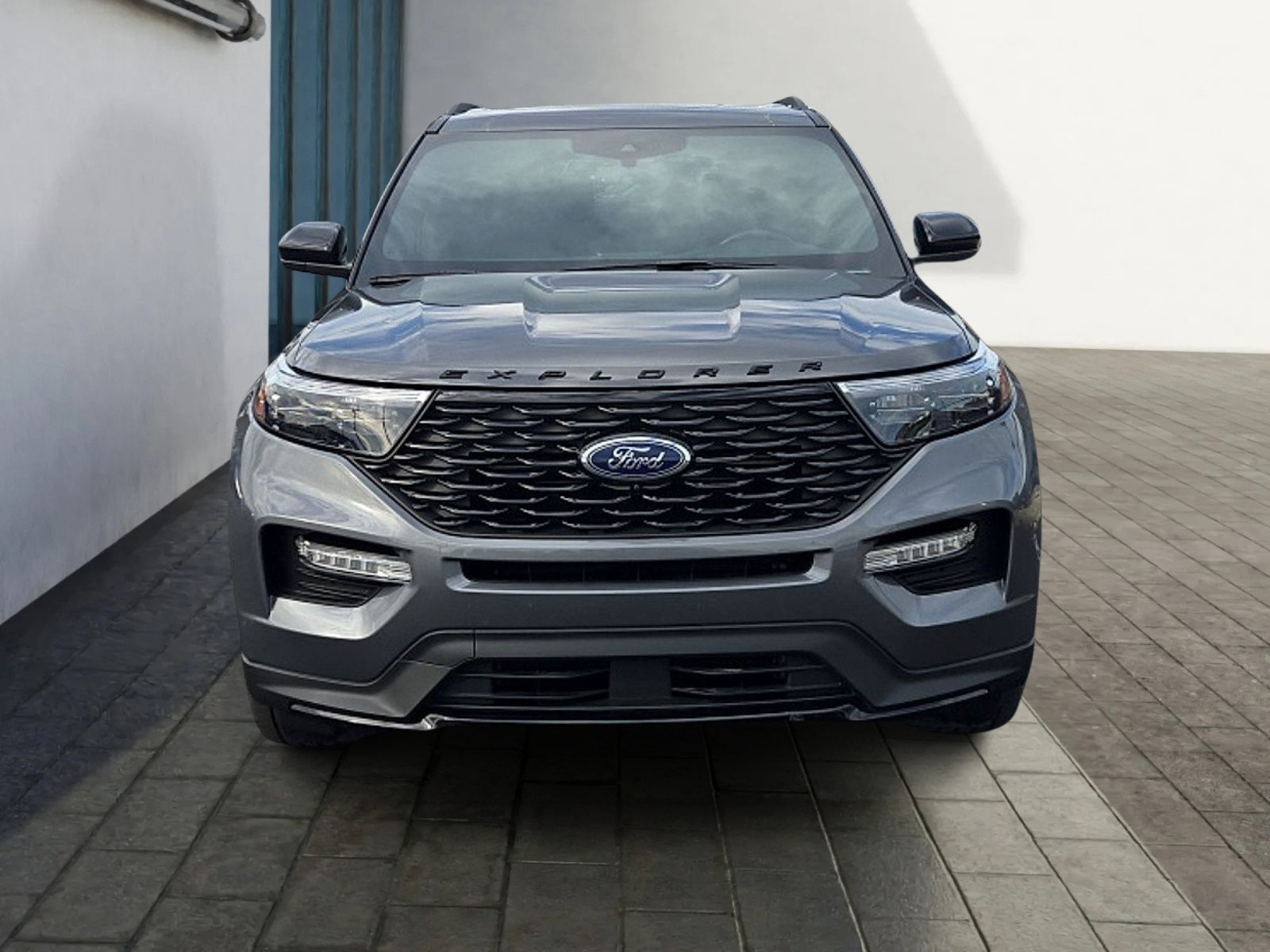 Used 2023 Ford Explorer ST-Line AWD/4WD image 8