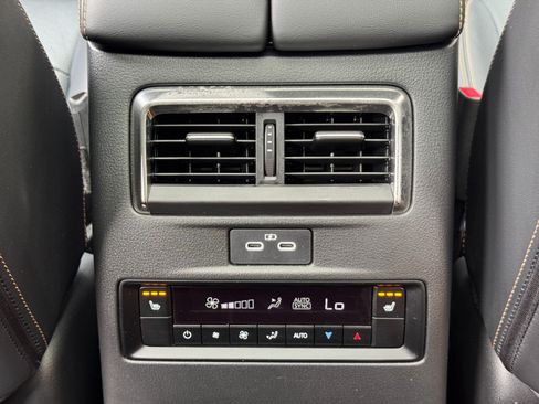 Used 2024 MAZDA CX-90 Plug-In Hybrid w/ Premium Plus AWD/4WD image 33