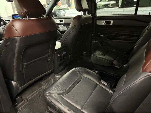 Used 2021 Ford Explorer Platinum w/ Equipment Group 601A image 21