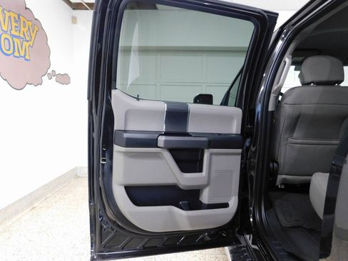 Used 2015 Ford F150 XLT w/ Trailer Tow Package image 65