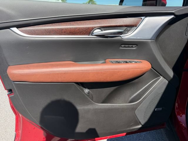 Used 2026 Cadillac XT5 Premium Luxury w/ Driver Assist Package FWD image 11