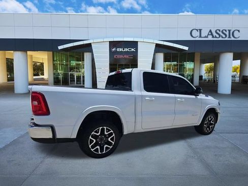 Used 2025 RAM 1500 Laramie AWD/4WD image 8