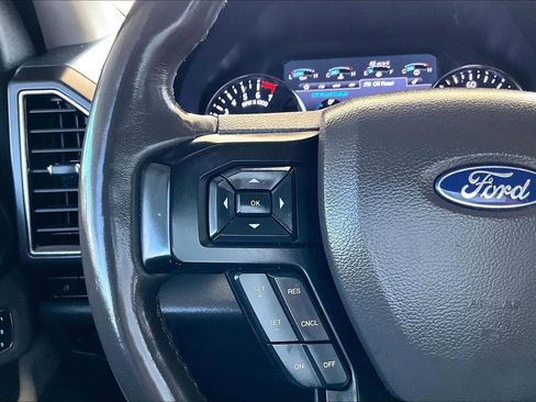 Used 2019 Ford Expedition Max Limited RWD image 11