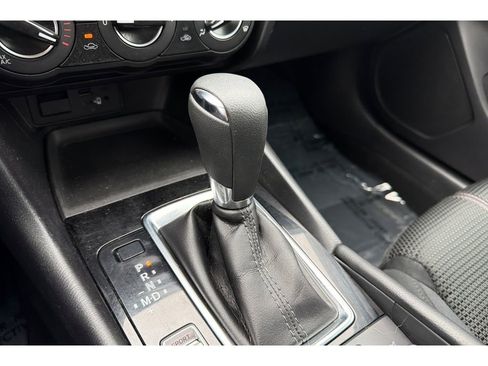 Used 2017 MAZDA MAZDA3 Sport w/ Preferred Equipment Package image 22