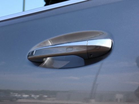 New 2026 Mercedes-Benz GLS 450 4MATIC image 25