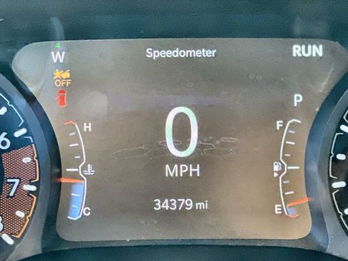 Used 2023 Jeep Compass Limited image 4