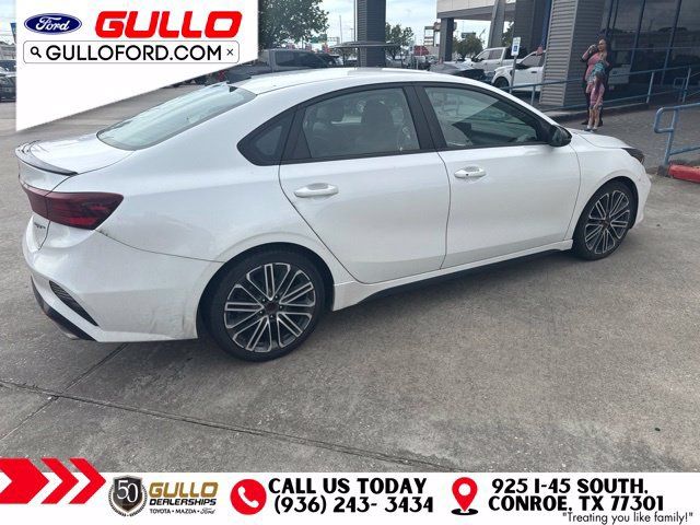Used 2022 Kia Forte GT w/ GT Technology Package FWD image 5