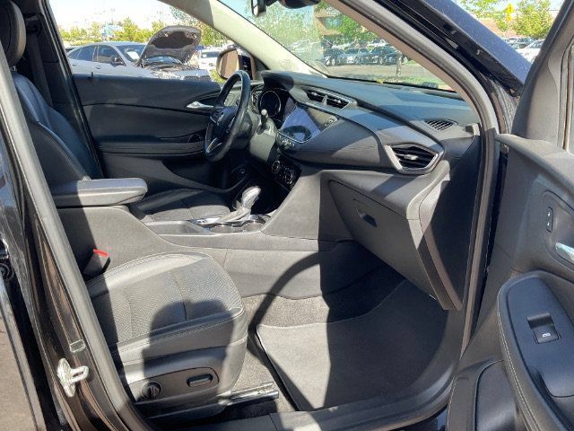 Used 2022 Buick Encore GX Essence w/ Experience Buick Package FWD image 13