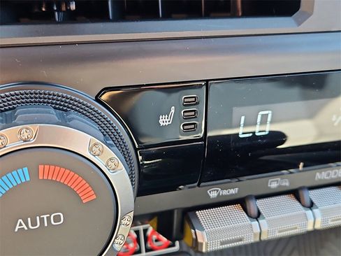 New 2025 Toyota Tacoma TRD Off-Road image 13