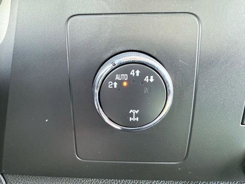 Used 2010 Chevrolet Silverado 1500 LT image 13