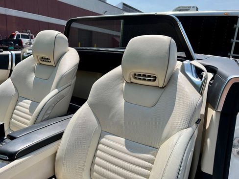 Used 2017 Mercedes-Benz SL 550 image 28