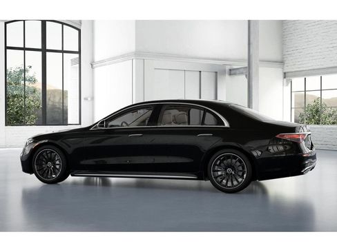 New 2026 Mercedes-Benz S 580 4MATIC Sedan image 32