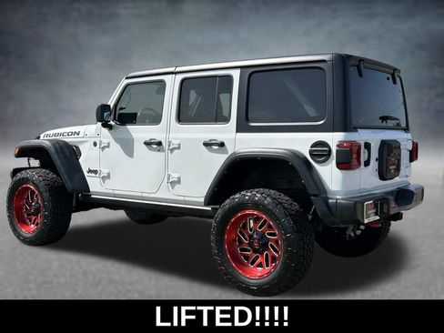 Used 2024 Jeep Wrangler Unlimited Rubicon AWD/4WD image 3