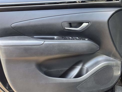 Certified 2024 Hyundai Santa Cruz SEL image 13