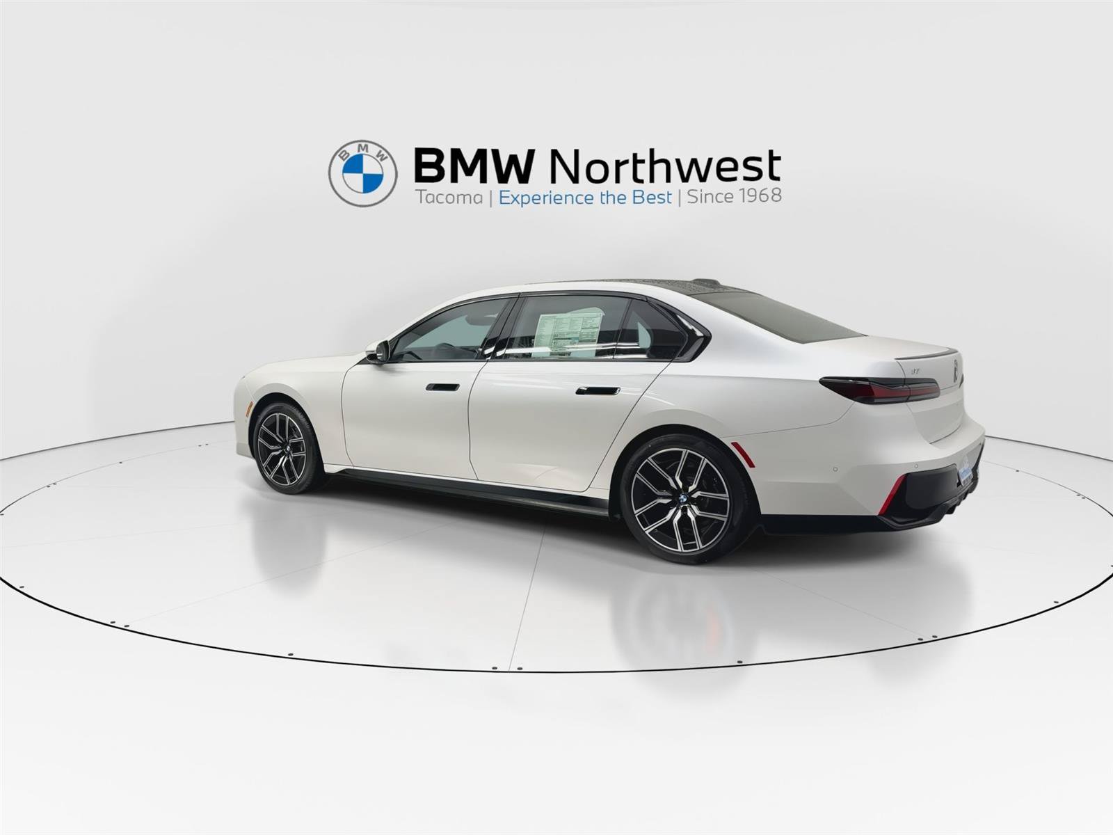 Used 2026 BMW i7 xDrive60 AWD/4WD image 12