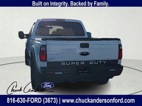 Used 2016 Ford F250 XLT w/ Camper Package image 5