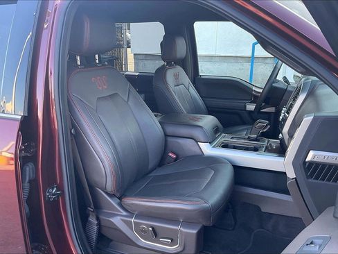 Used 2015 Ford F150 King Ranch w/ Equipment Group 601A Luxury AWD/4WD image 7
